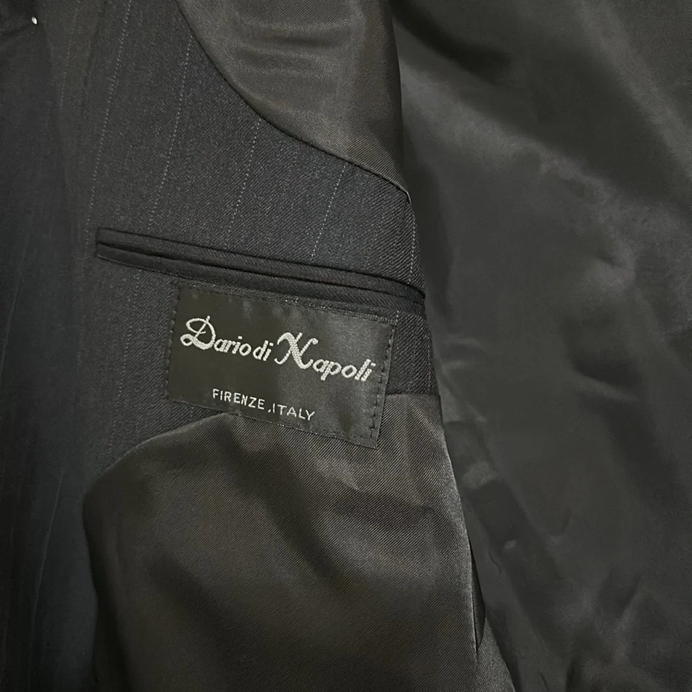 Dario Di Napoli 100% Wool and Cashmere 2 Pieces Suit, Striped Black Color. - Picture 4 of 16